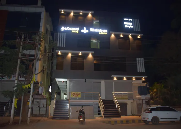 Shrinivas Lodge