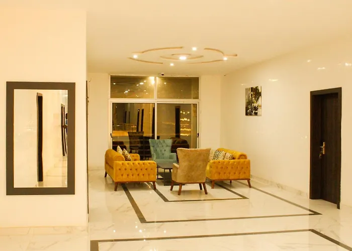 Urban Hotel Suites