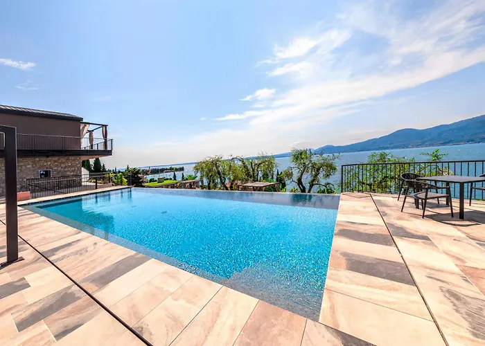 Sky View Garda Lake By Hotel Galvani