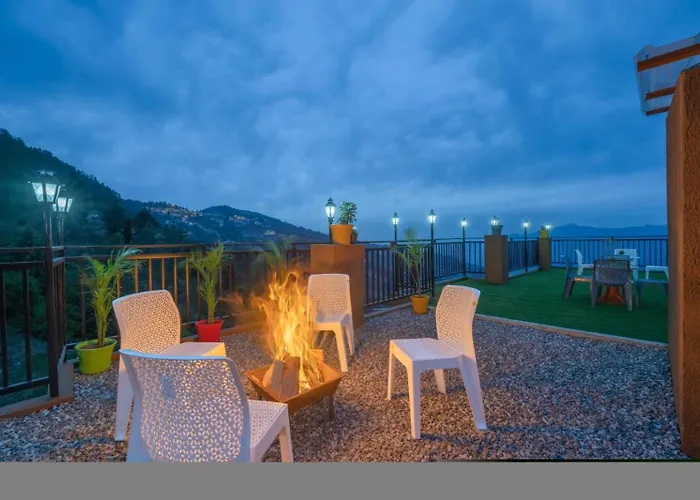 The Mountains Breeze Retreat I Couple Friendly I Balcony I Charvi Retreat I Kufri By Exotic Stays