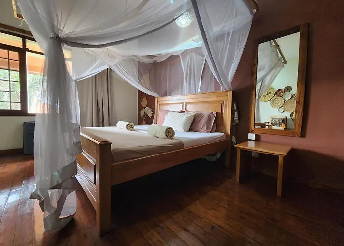 Surjios Guest House