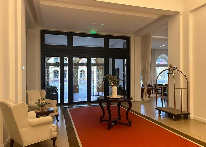 Real Hotel Lujan