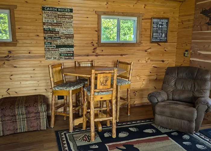 Cozy Cabin On 80 Acres In The Ozarks, Very Unique!