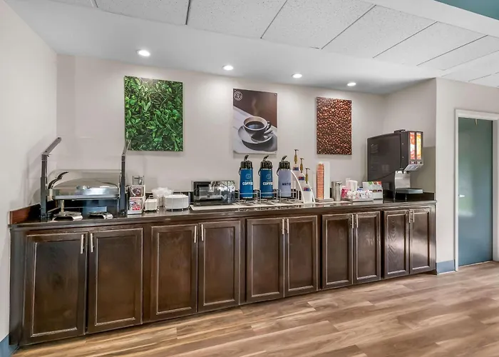 Clarion Pointe Apex - Holly Springs
