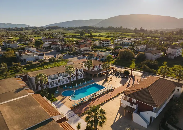 Yakinthos Hotel
