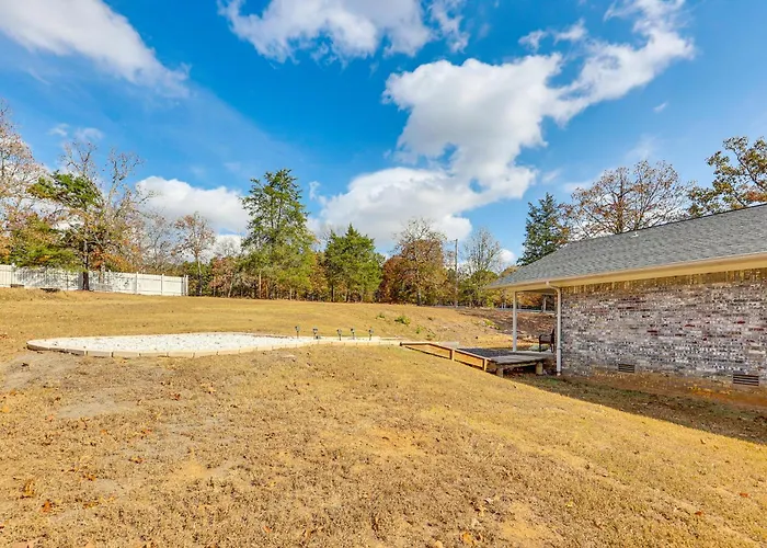 Near Lake Dardanelle: Updated Home W/ Large Yard!