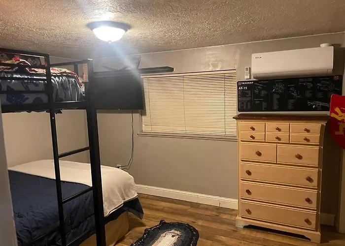 Cute 3 Bedroom Home In Town