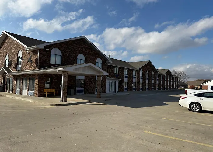 Days Inn By Wyndham Muncie -Ball State University