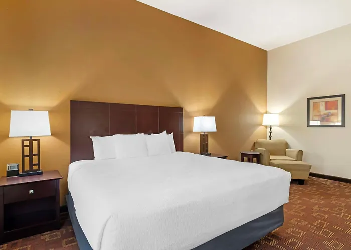 Best Western Plus Goliad Inn & Suites