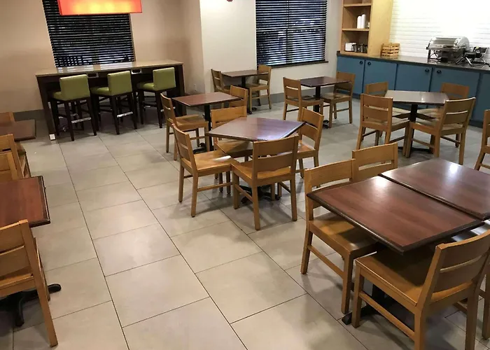 Country Inn & Suites By Radisson, Emporia, Va