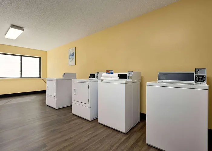 Days Inn By Wyndham Carbondale