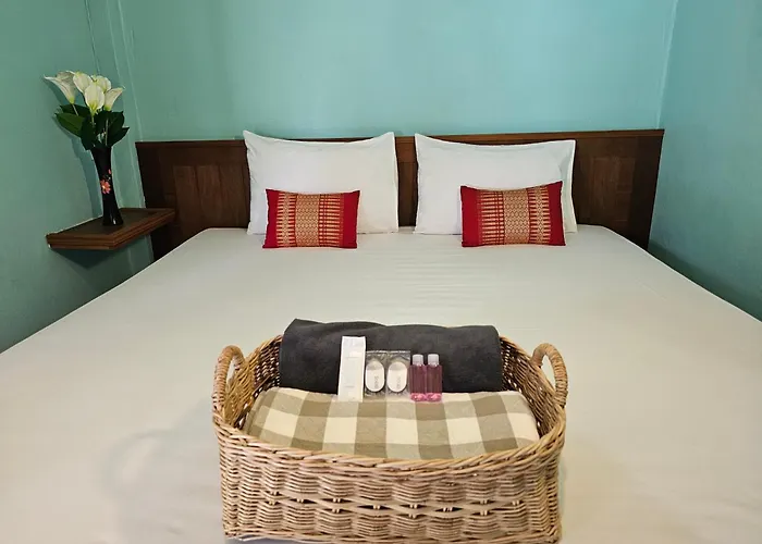 Koh Ngai Kaimuk Thong Resort