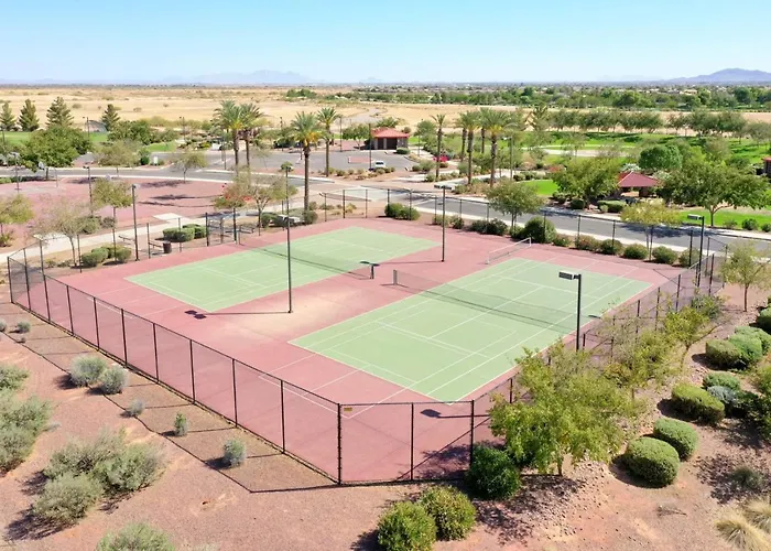 Pet Friendly 3Br 2Ba Private Optional Heated Pool Bbq Grill Golf Clubs Close To Park