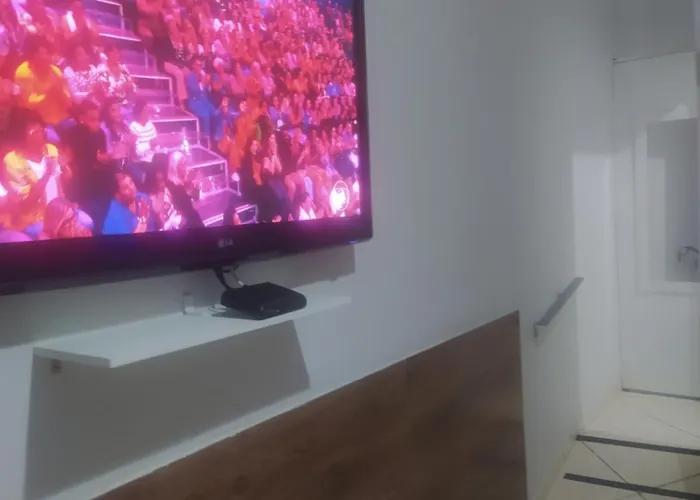 Pousada Quarto Deluxe perto da basílica com garagem
