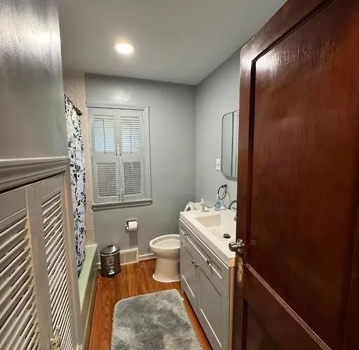Comfy Getaway At Falls!
