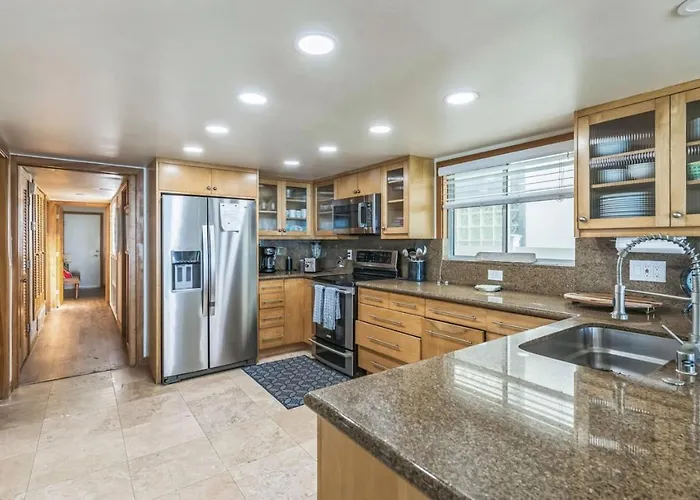 Ocean View Beach House Ocean View Beach House-Str14-0105 & Str14-0133