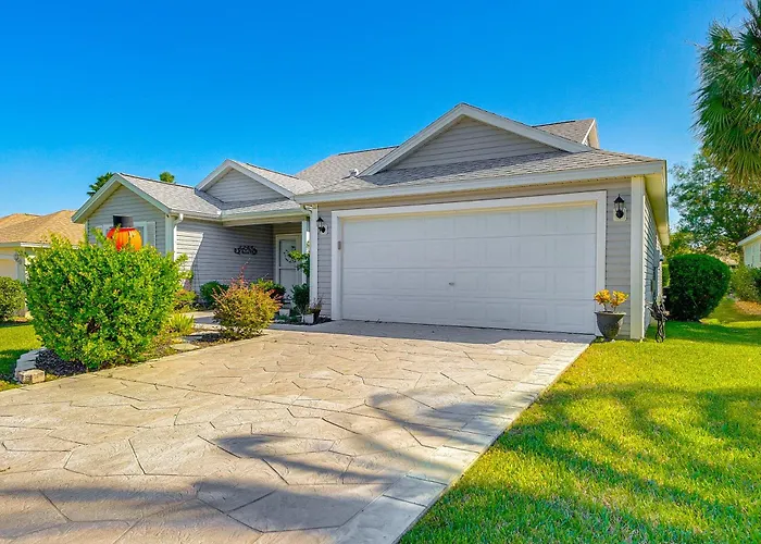 Walk To Golf & Pool: Pet-Friendly Villages Home