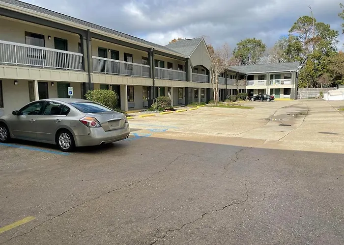 Nola Inn