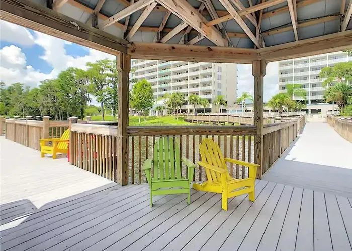 Disney Lakefront Luxury!