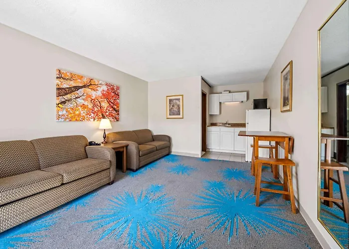 Days Inn By Wyndham Dubuque