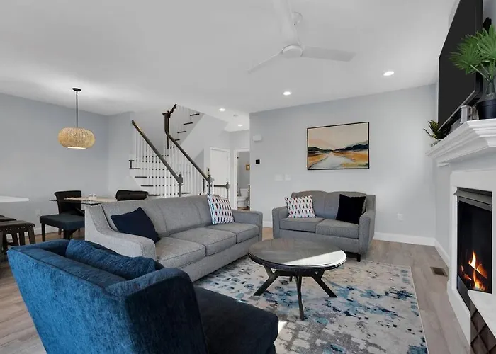 Luxury Beach House In Seaside! Now Available!