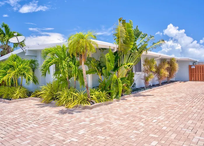 Key Colony Aqua Lodges