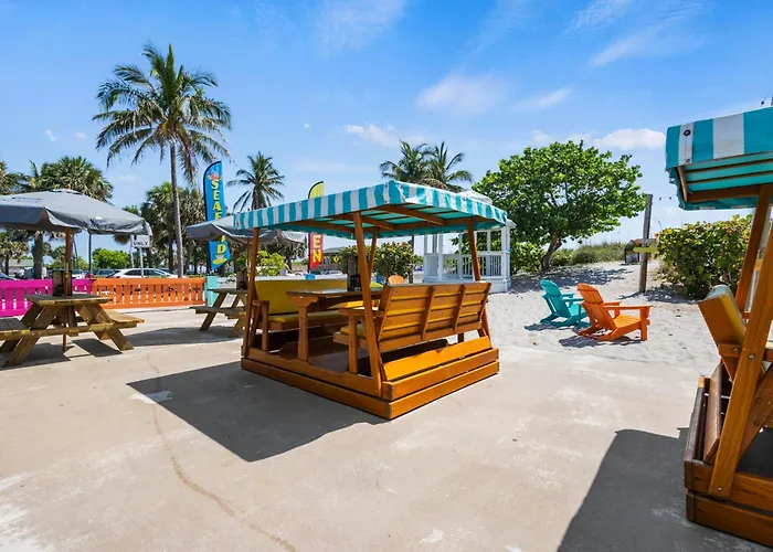 Fort Pierce Oceanfront Inn- Suite- King Bed #6