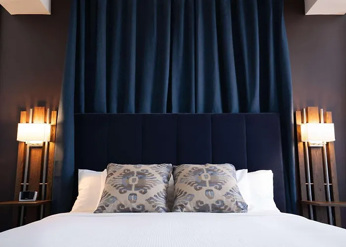 The Esquire Hotel Downtown Gastonia, An Ascend Collection Hotel