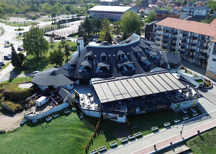 Prenociste Srebrno Jezero