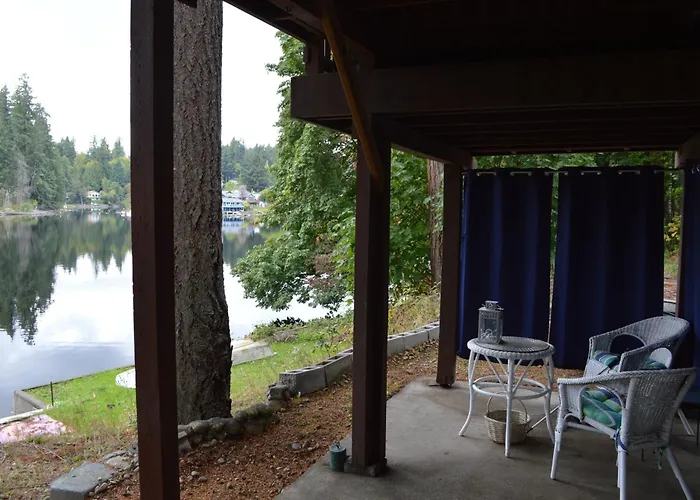 Lake St Claire Waterfront, 1 Beds, 1 Bath