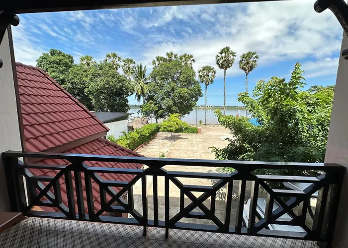 Chandala Hotel