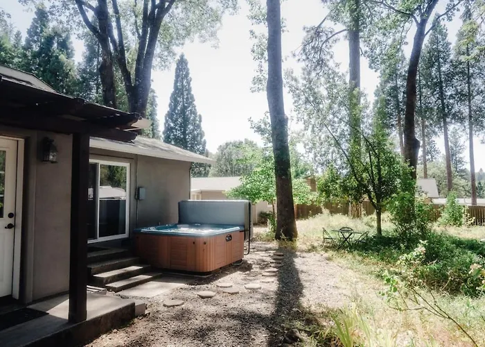 Grass Valley Home With Hot Tub