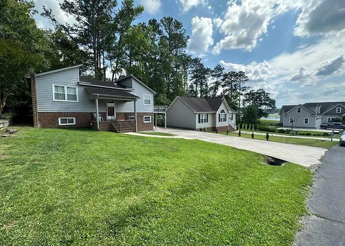 Quiet, Golf Lake Community Cozy 2Bdr 1 Bth Getaway