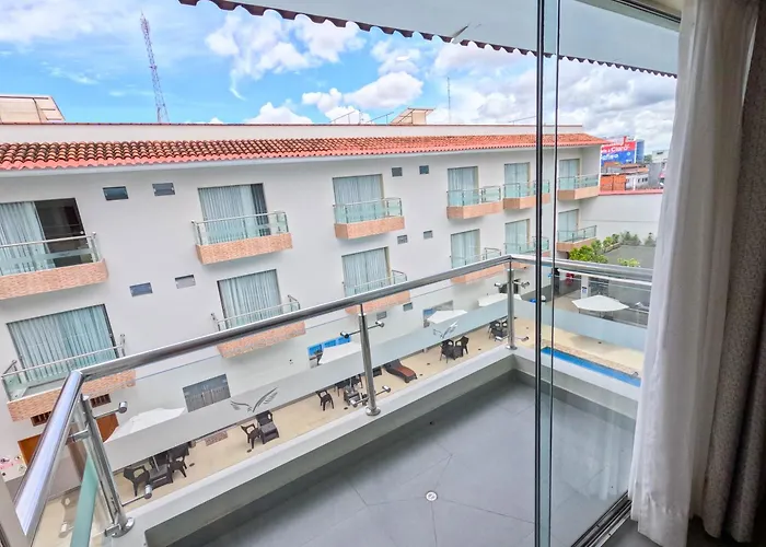 Aguila Dorada Selva Hotel