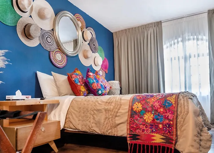 Homestal California Hostal En Tlaquepaque
