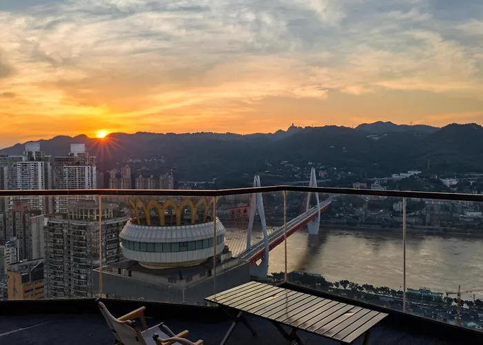 Yunqi River View Terrace Hotel