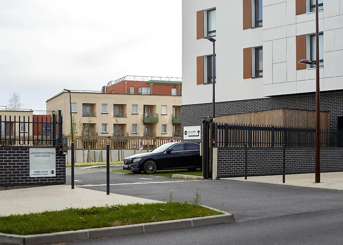 B&B Hotel Bois D'Arcy Saint Quentin En Yvelines