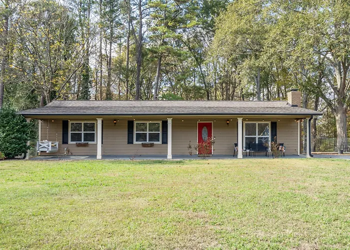 Cozy 3Br Acworth Retreat Near Downtown & Lake