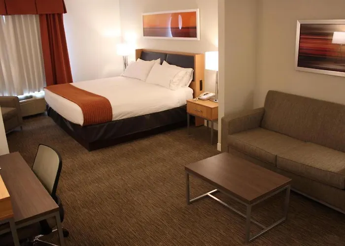 Holiday Inn Express Munising-Lakeview Hotel By Ihg