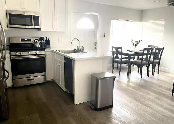 Blue Whale Inn Pet And Kid Friendly Unit C
