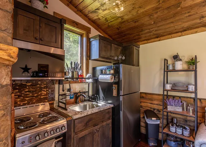 Red Wolf Chalet At Eagles Nest