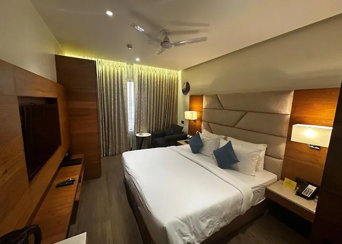 Hotel Atlantiis Suites Near Delhi Airport