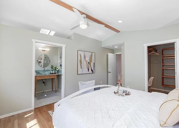 Mid-Century Modern Home - 3-Bedroom Rambler