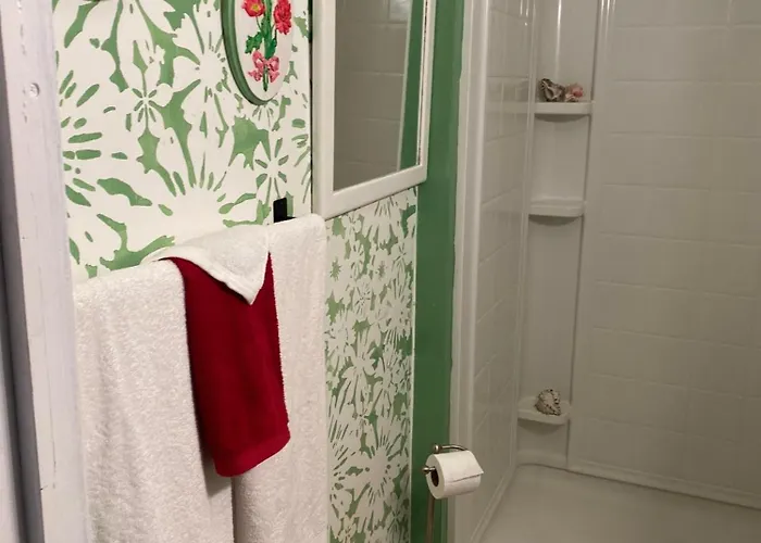 Center Street Cottage