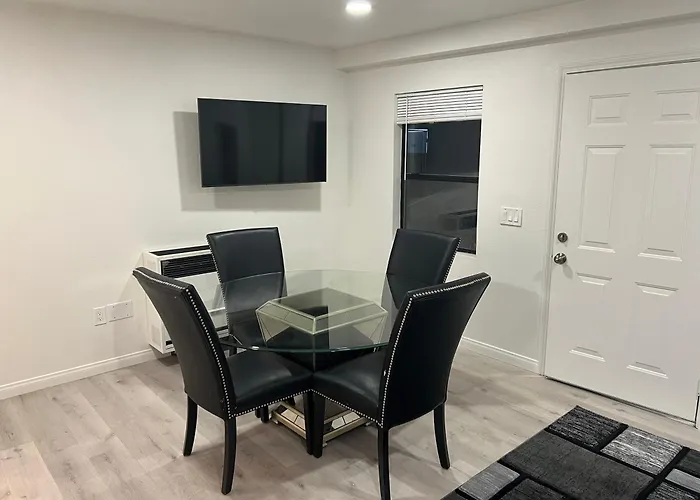 Modern And Charming 1 Bed First Floor Apartment