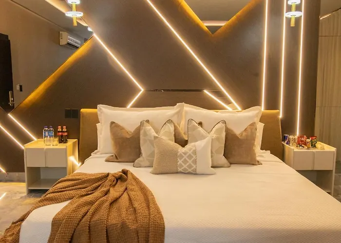 Lovera Hotel