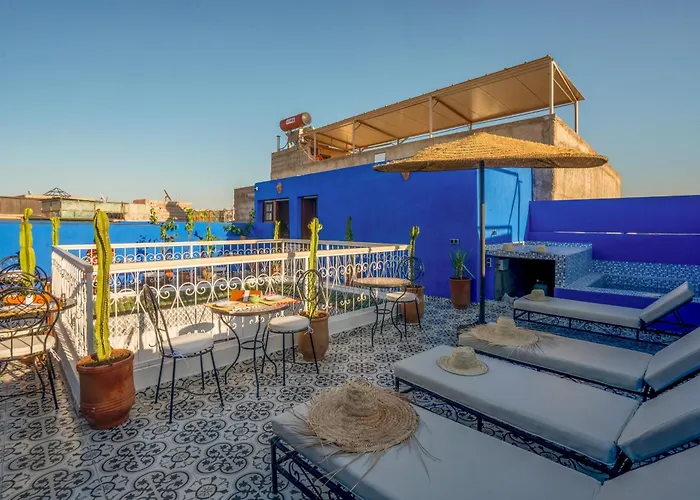 Riad Les Dunes And Spa