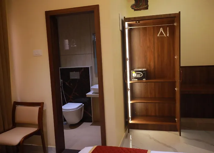 Sree Grand Inn