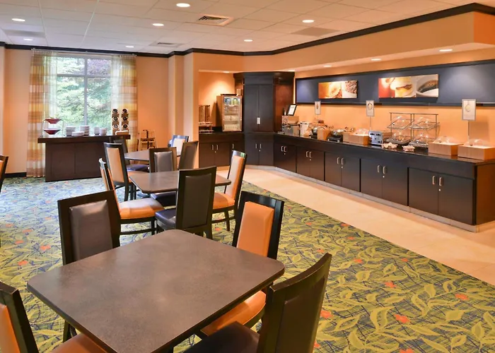 Fairfield By Marriott Tacoma Puyallup