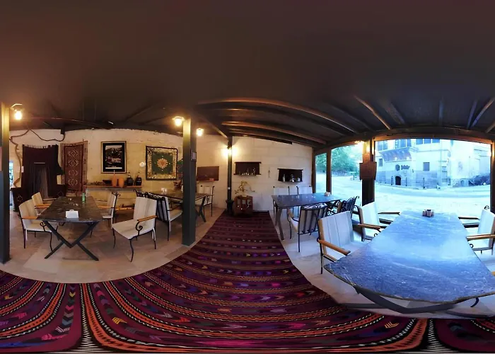 Pietra Cave Suites